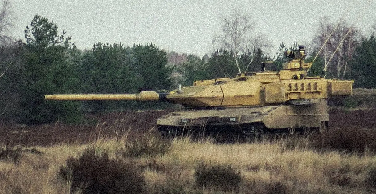 A beigeLeopard 2 A7 Main Battle Tank
