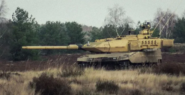 A beigeLeopard 2 A7 Main Battle Tank